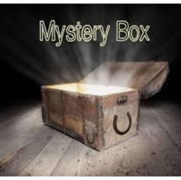 Customized box you build yourself with any itmes you want - Picture 6 of 8